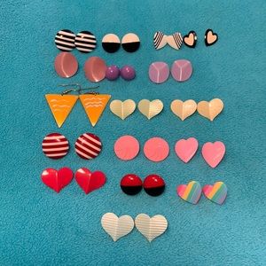 Set of 17-vintage earrings